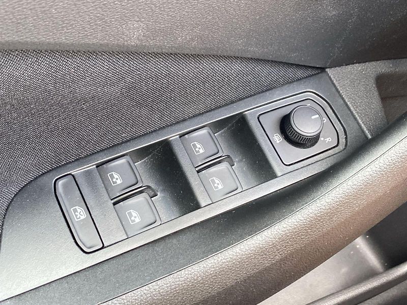 Škoda Scala (2025) 1.0 TSI Selection - fotka 18 z 33