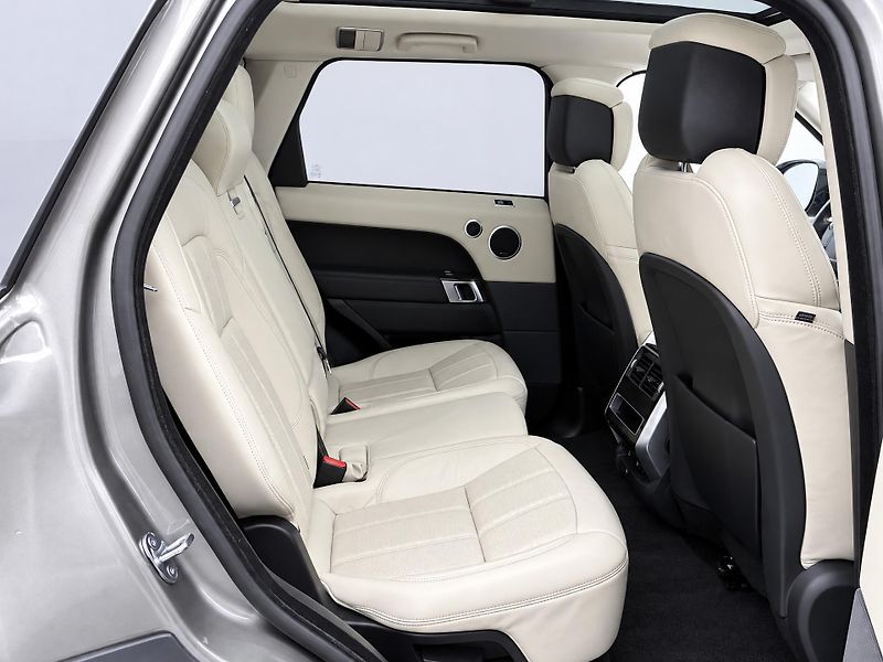 Land Rover Range Rover 3,0 D300 221kW Aut. 4x4 CZ - fotka 13 z 28