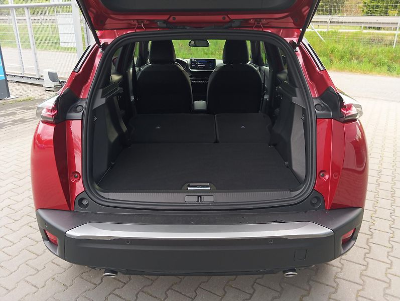 Peugeot 2008 (2026) ALLURE Hybrid 145 e-DCS6 - fotka 9 z 20