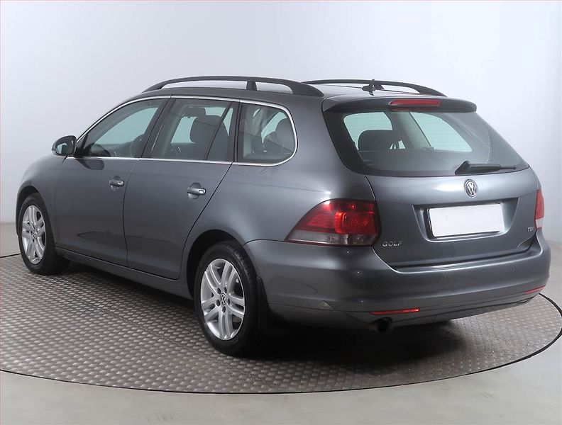 Volkswagen Golf (2012) Highline 1.6 TDI, Automat - fotka 4 z 16