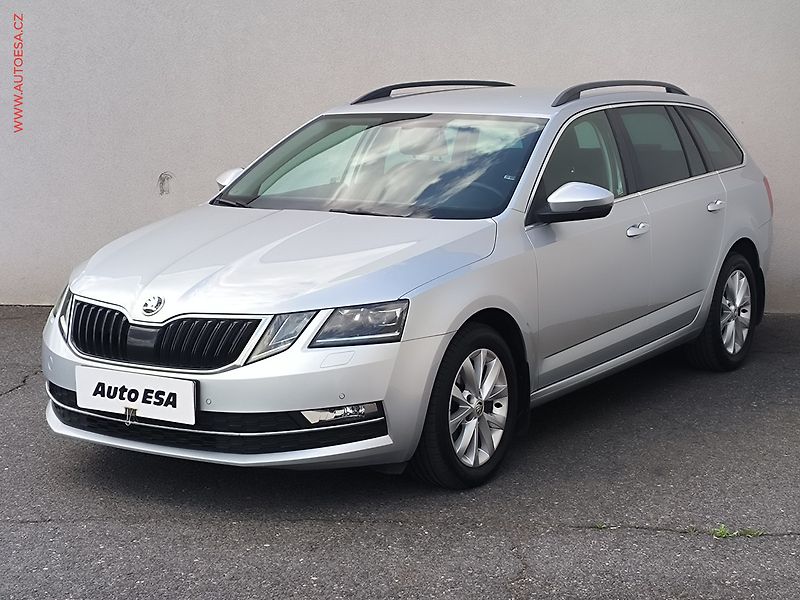 Škoda Octavia (2018) 1.6 TDi, 2.maj,ČR, Style - fotka 3 z 22