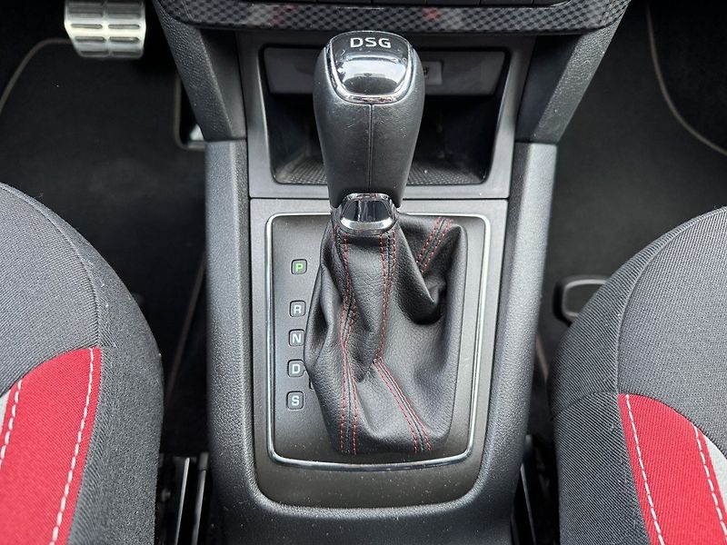 Škoda Yeti (2015) 1.4TSi DSG 92kW Monte Carlo - fotka 8 z 50
