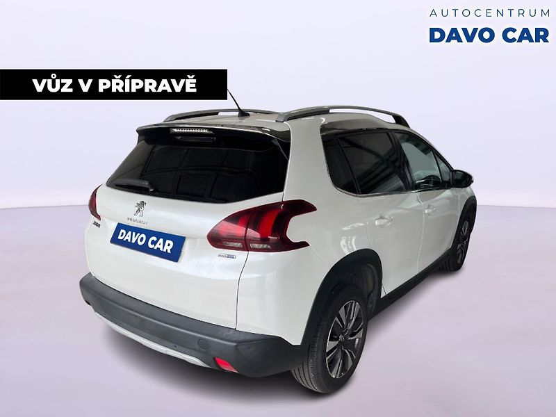Peugeot 2008 1,6 HDI 73kW CZ - fotka 3 z 12