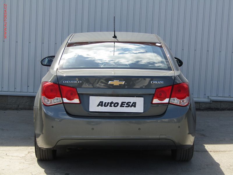 Chevrolet Cruze (2013) 1.8i, AC, temp - fotka 5 z 16