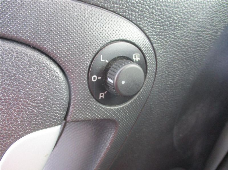 Škoda Fabia 1,4 i 16v, klima,servis,1.maj, - fotka 21 z 33