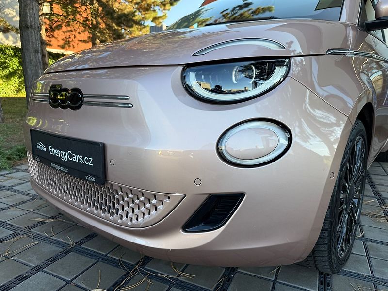 Fiat 500 LaPrima 42 kWh JBL Panorama - fotka 5 z 37