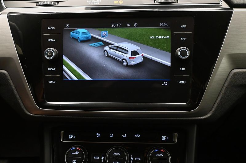 Volkswagen Touran 2,0 TDI 110KW DSG 7míst Záruka - fotka 20 z 34