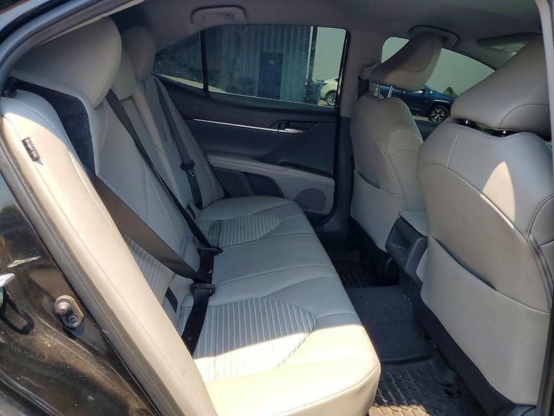 Toyota Camry (2024) SE - fotka 10 z 11