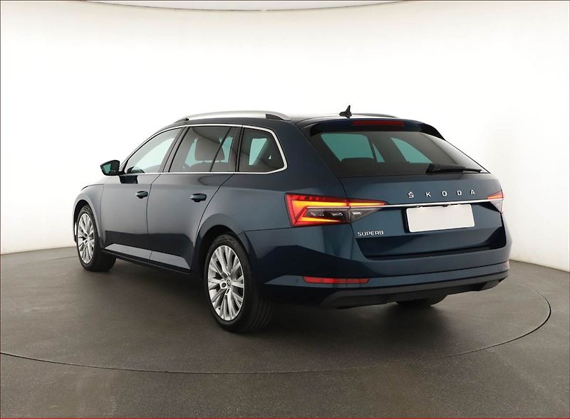 Škoda Superb (2024) 2.0 TDI - fotka 4 z 21