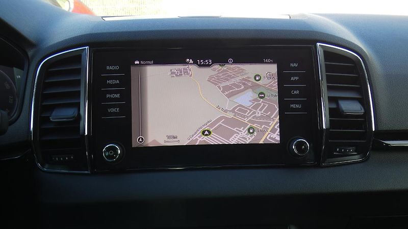 Škoda Karoq 2.0 TDI 110 kW Style 4x4 DSG - fotka 14 z 21