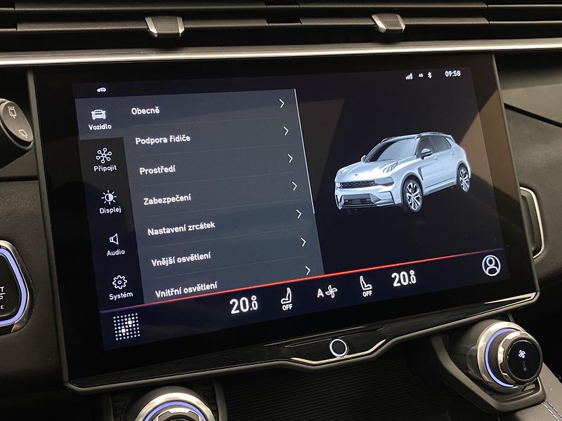 Lynk & Co 01 PHEV DCT AUT 1.maj.  - fotka 50 z 69