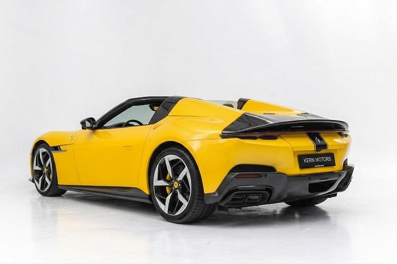 Ferrari Ostatní 12CILINDRI SPIDER - fotka 2 z 3