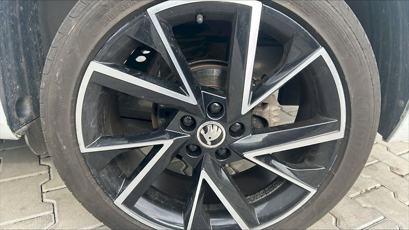 Škoda Kamiq (2023) Monte Carlo 1,5 TSI 110 kW  7 - fotka 10 z 32