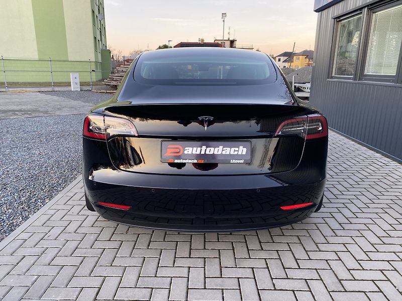Tesla Model 3 REFRESH - ZÁRUKA TESLA MATRIX - fotka 4 z 35
