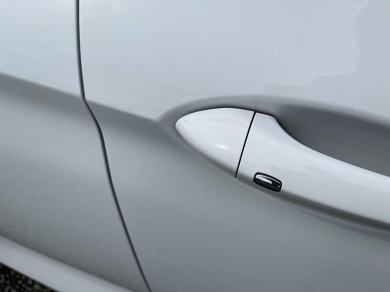 Opel Insignia 2.0CDTi 125kW AT-NEHAV-DPH-ČR! - fotka 4 z 32