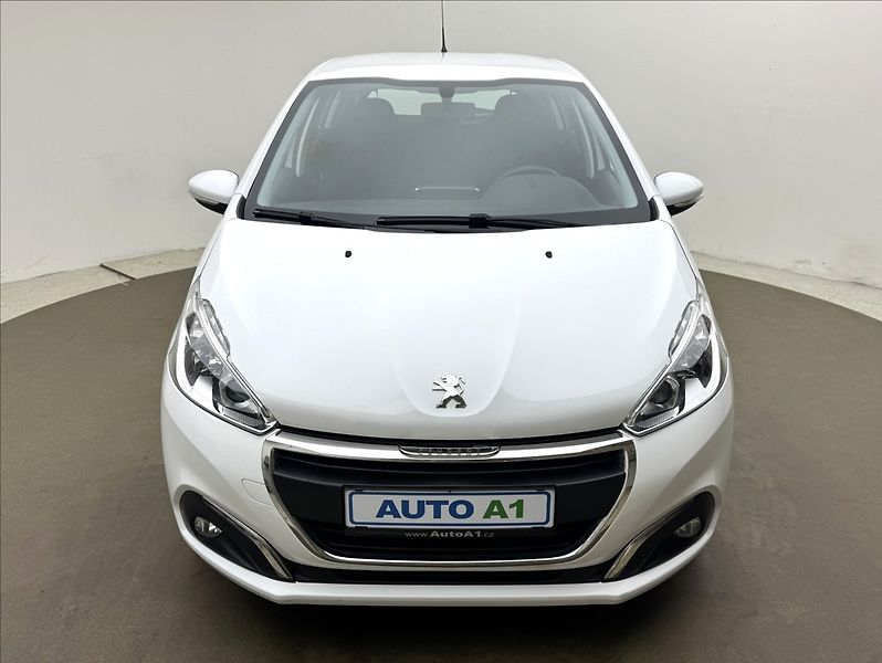 Peugeot 208 1,6 HDi DPH KLIMATIZACE LED ČR - fotka 2 z 29
