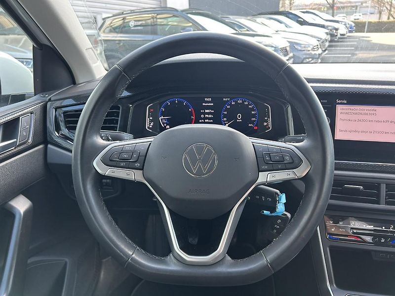 Volkswagen Polo LIFE 1,0 TSI 5G - fotka 20 z 22