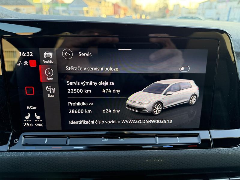 Volkswagen Golf GTD 2,0 TDi/147kW - DSG,Matrix - fotka 31 z 85