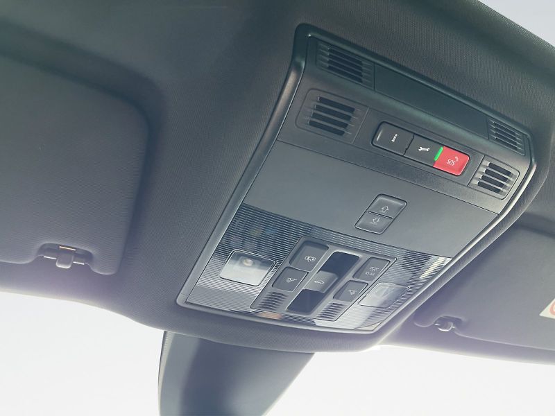 Škoda Karoq (2025) Sportline 2.0 TDI 110kW 4x4 DS - fotka 20 z 35