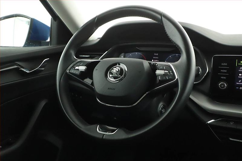 Škoda Octavia (2022) Ambition 2.0 TDI, ČR,1.maj - fotka 17 z 19