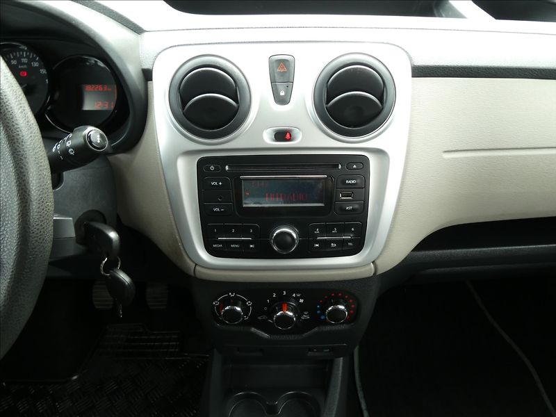 Dacia Dokker 1,6 i 16V 1.MAJITEL, SERVISKA - fotka 29 z 45