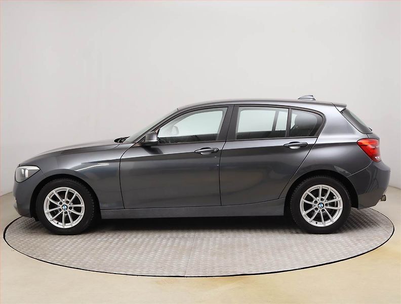 BMW Řada 1 (2014) 116i, Tempomat, Park. senzory - fotka 3 z 20