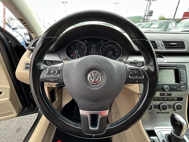 Volkswagen Passat (2013) 2.0TDi, DSG - fotka 12 z 17