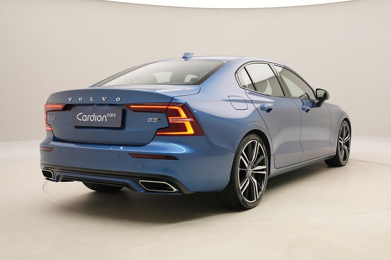 Volvo S60 B5 AWD R-DESIGN AUT CZ - fotka 12 z 44