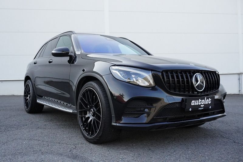 Mercedes-Benz GLC (2019) 300 4MATIC AMG - fotka 4 z 32