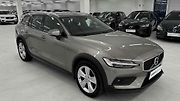 Volvo V60 Cross Country.