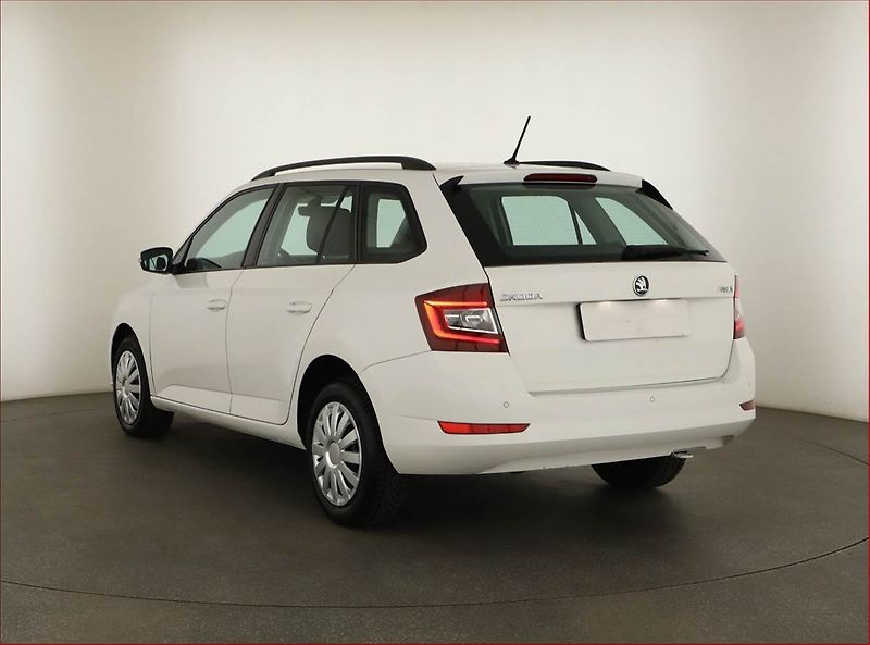 Škoda Fabia (2020) 1.0 TSI, Tempomat - fotka 4 z 12