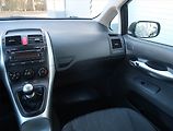 Toyota Auris (2010) 1.6 Valvematic - náhled 8