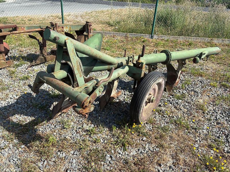 Pluhy za traktor  - fotka 6 z 8