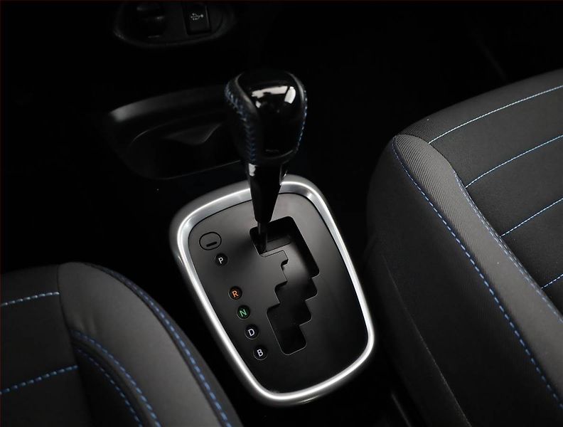 Toyota Yaris (2018) 1.5 Hybrid, Automat - fotka 12 z 19