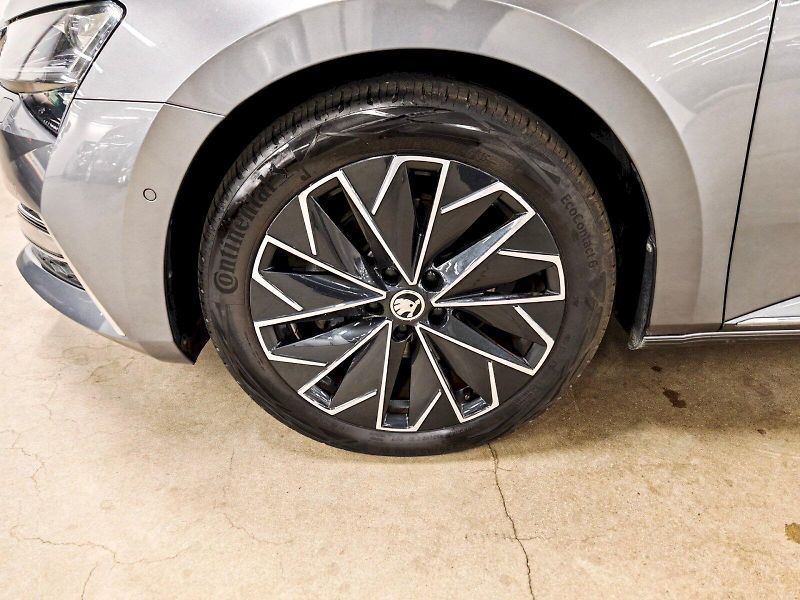Škoda Superb (2024) iV 1.4 TSI 160 kW DSG L&K - fotka 29 z 29