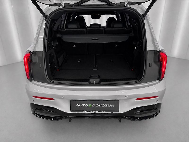 Mercedes-Benz GLB 8G-eDCT 4MATIC AMG, PANORAMA, - fotka 32 z 33