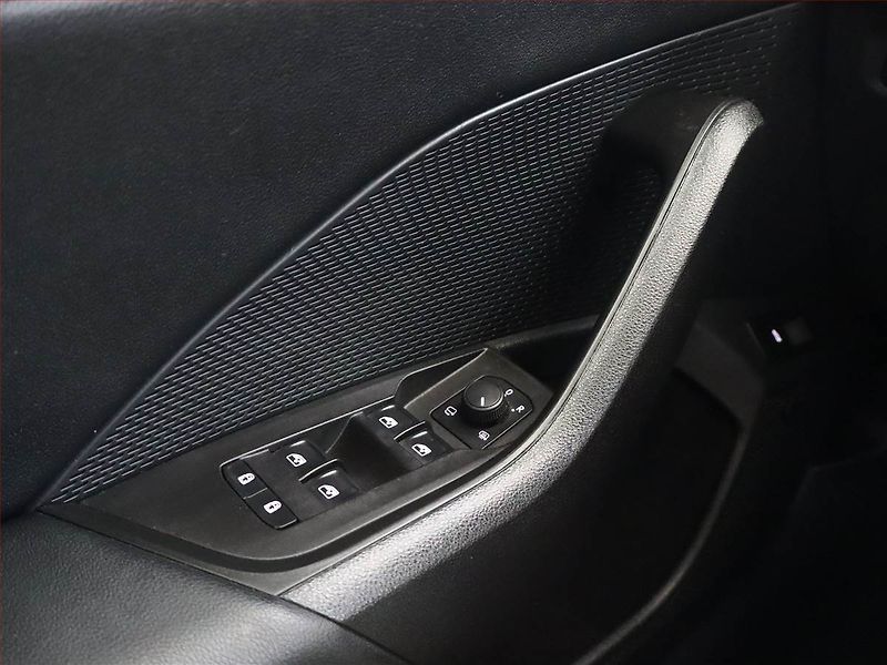 Škoda Octavia (2020) 2.0 TDI, Automat, Serv.kniha - fotka 18 z 20