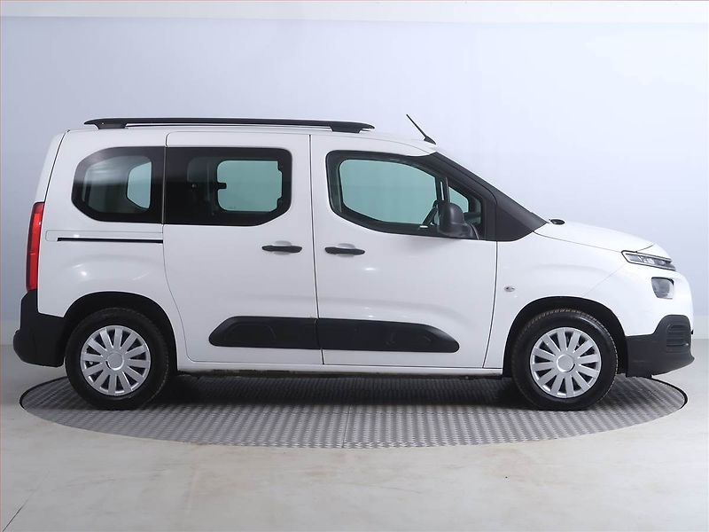 Citroën Berlingo (2019) Live 1.5 BlueHDi, 5Míst, ČR - fotka 6 z 16