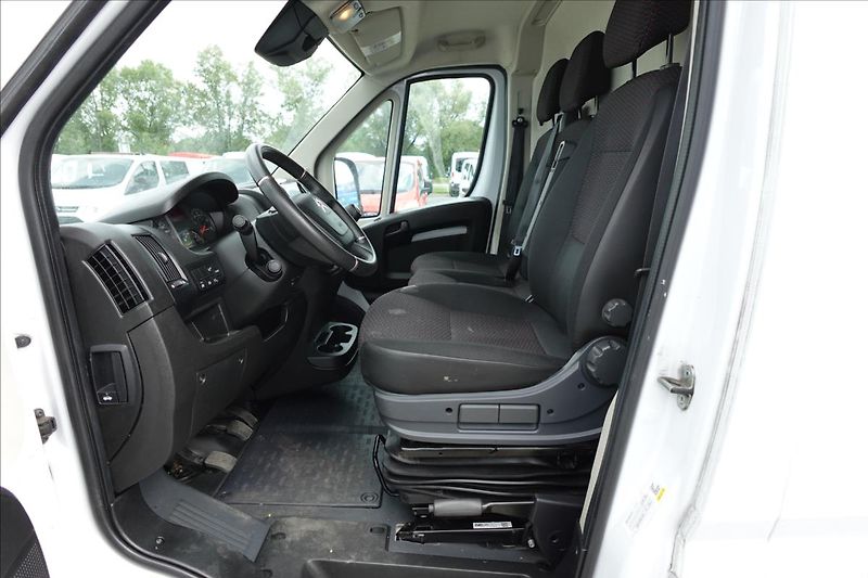 Citroën Jumper 2,2 HDi  L5H3 KLIMA - fotka 19 z 37