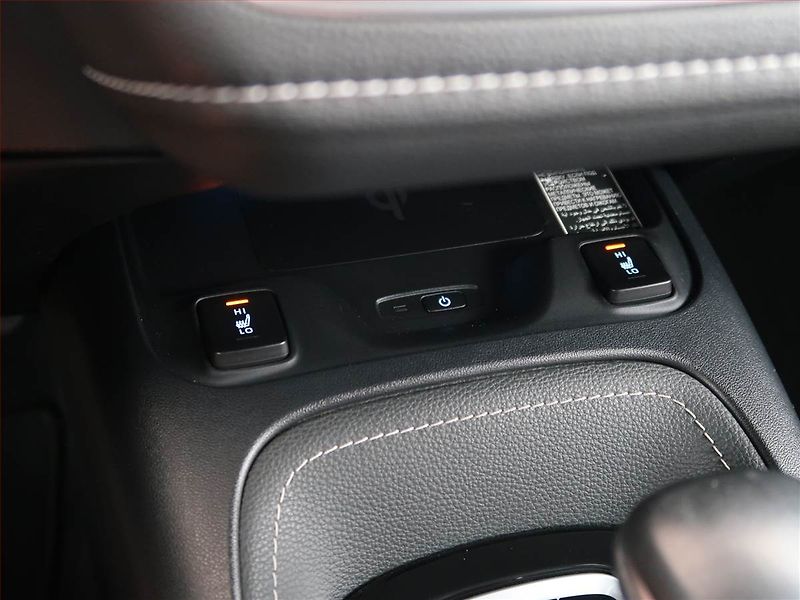 Toyota Corolla (2021) Style 1.8 Hybrid - fotka 18 z 22
