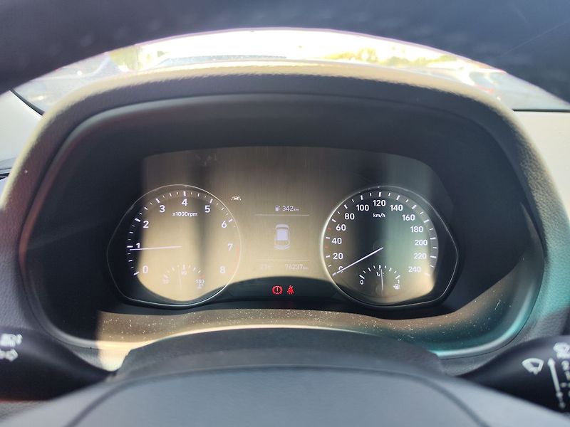 Hyundai i30 1.0 T-GDI/88kW Smart - fotka 13 z 29
