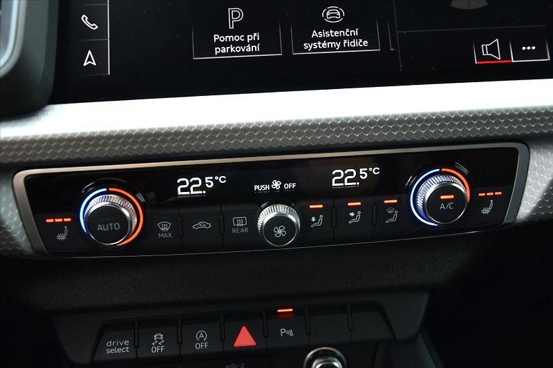 Audi A1 40TFSI 147kW S-LINE SERV.KNIHA - fotka 21 z 31
