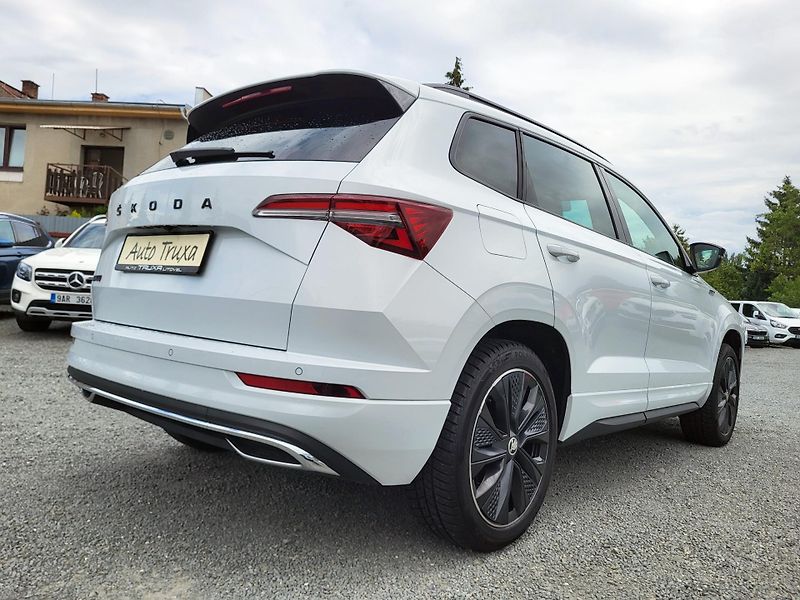 Škoda Karoq 1.5 TSI 110kW DSG SPORTLINE - fotka 39 z 48