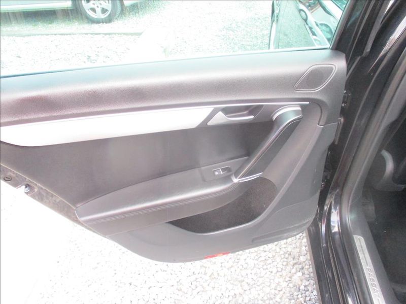Volkswagen Passat 2,0 TDI,Highline,DSG,4x4,CZ, - fotka 17 z 47