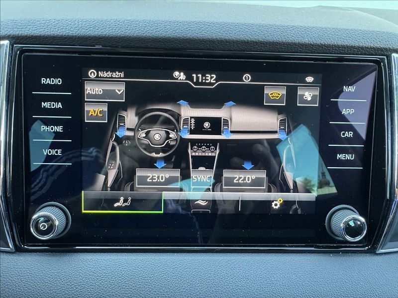 Škoda Karoq 1,5 TSI STYLE DPH 1maj původČR - fotka 44 z 50