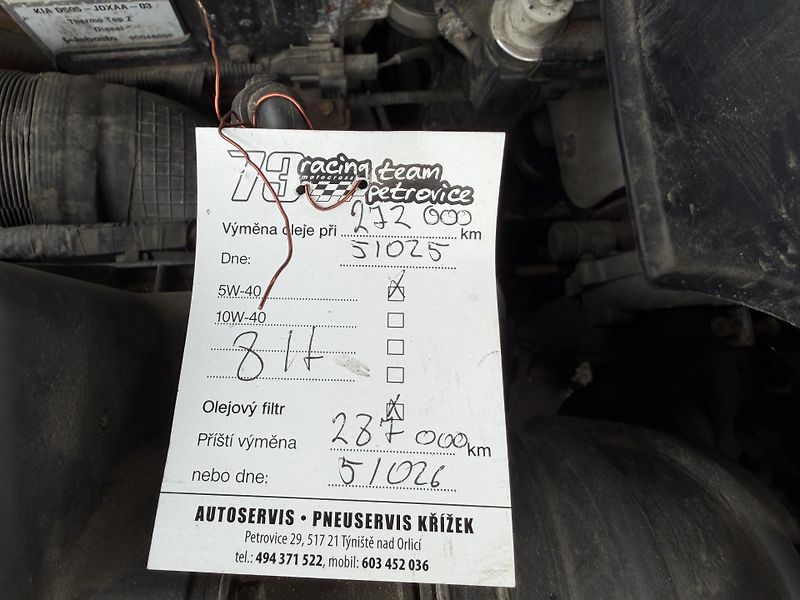 Kia Sorento 2.5 CRDi MAN 4x4 - fotka 23 z 23