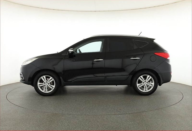 Hyundai ix35 (2013) 1.7 CRDi, nová STK, Tažné - fotka 3 z 17
