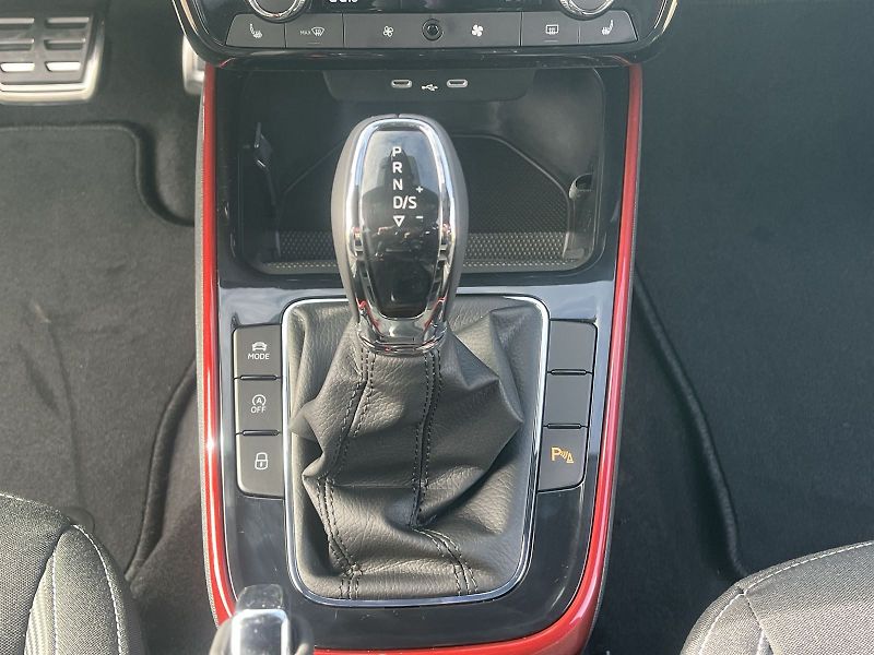 Škoda Fabia (2025) 1.0 TSI 85 KW DSG Monte Carlo - fotka 18 z 27