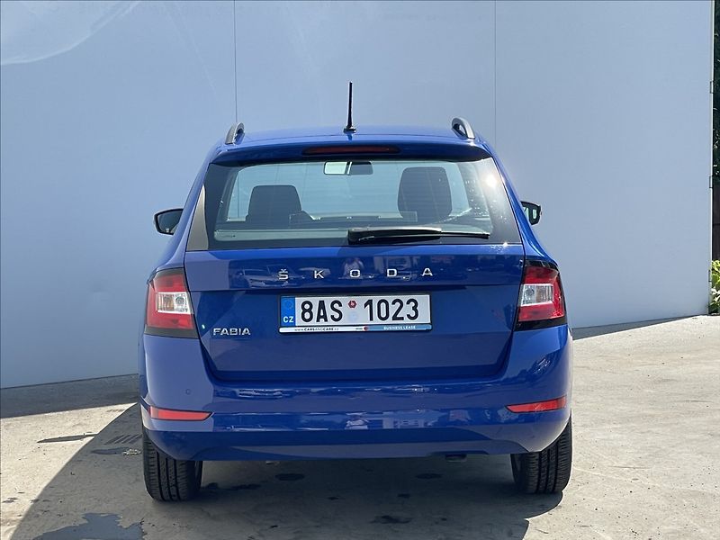 Škoda Fabia 1,0 TSI Combi Ambition Plus - fotka 20 z 21