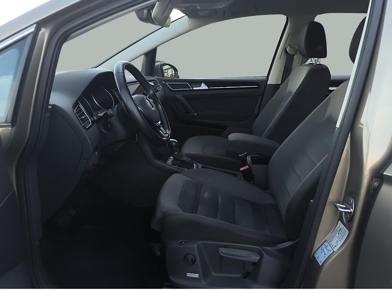 Volkswagen Golf Sportsvan 1.5TSI 110kW DSG HIGHLINE - fotka 6 z 24